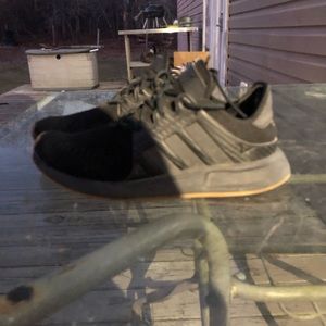 Adidas casual worn cool color way I will negotiate